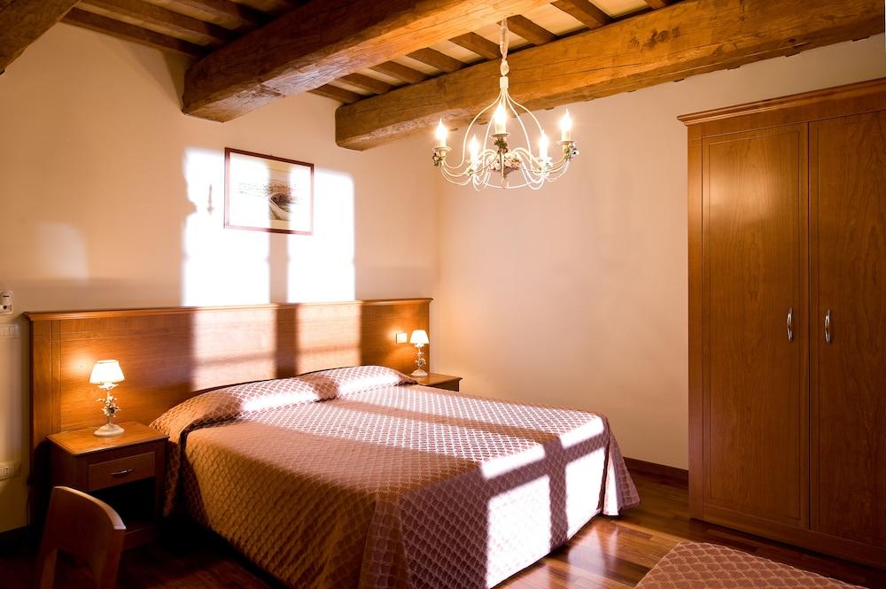 Agriturismo Le Rondini Di Francesco Di Assisi Cannara Bagian luar foto