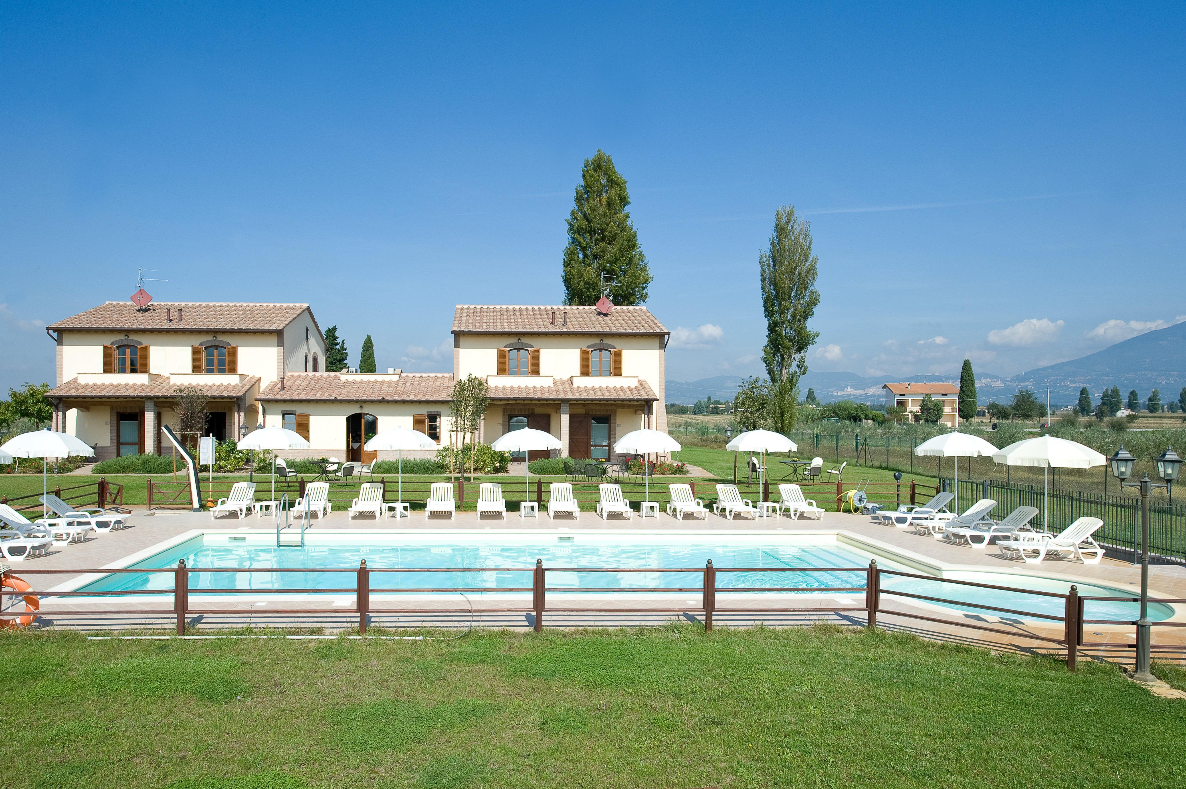 Agriturismo Le Rondini Di Francesco Di Assisi Cannara Bagian luar foto