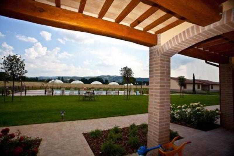 Agriturismo Le Rondini Di Francesco Di Assisi Cannara Bagian luar foto