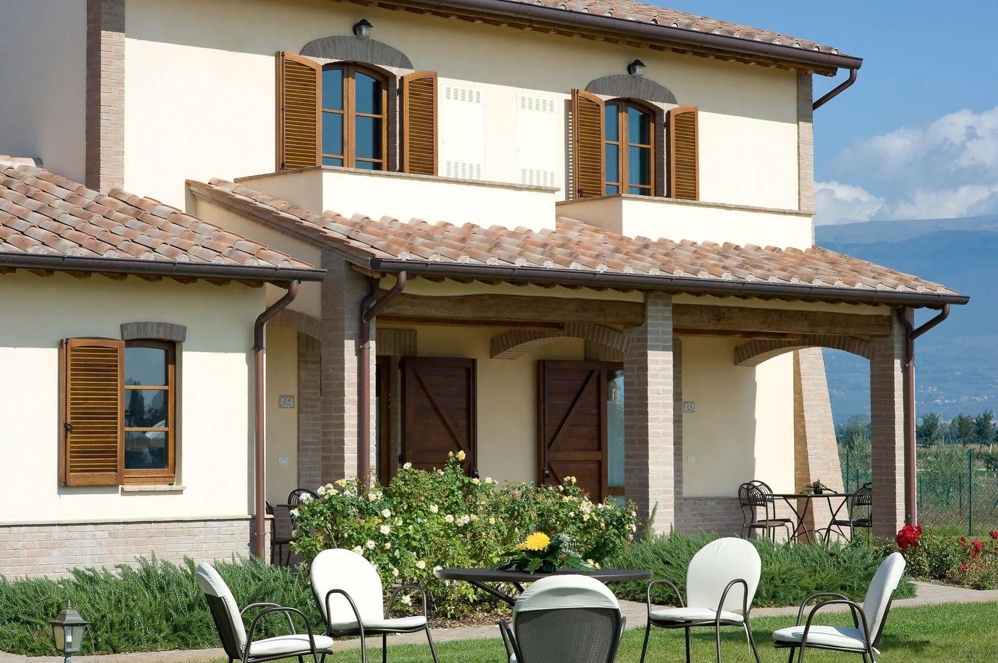 Agriturismo Le Rondini Di Francesco Di Assisi Cannara Bagian luar foto